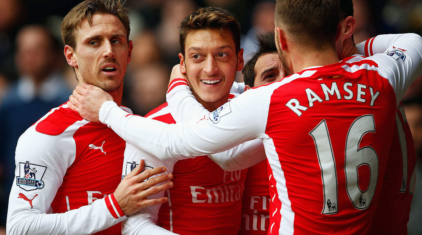 Mesut Özil (M.): "Eine gute Ausgangslage für das Rückspiel schaffen" © 2015 Getty Images