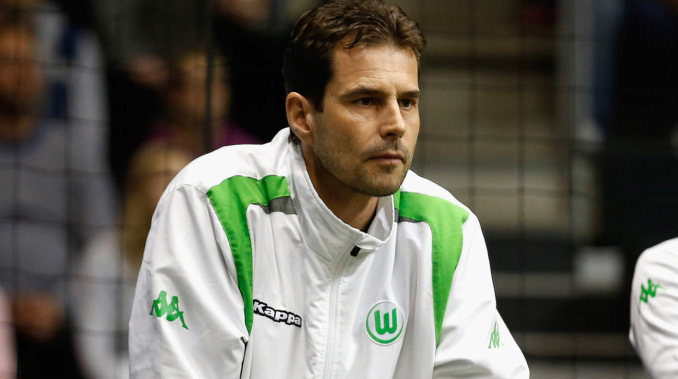 Trifft auf den Ex-Klub: VfL-Coach Ralf Kellermann © 2015 Getty Images