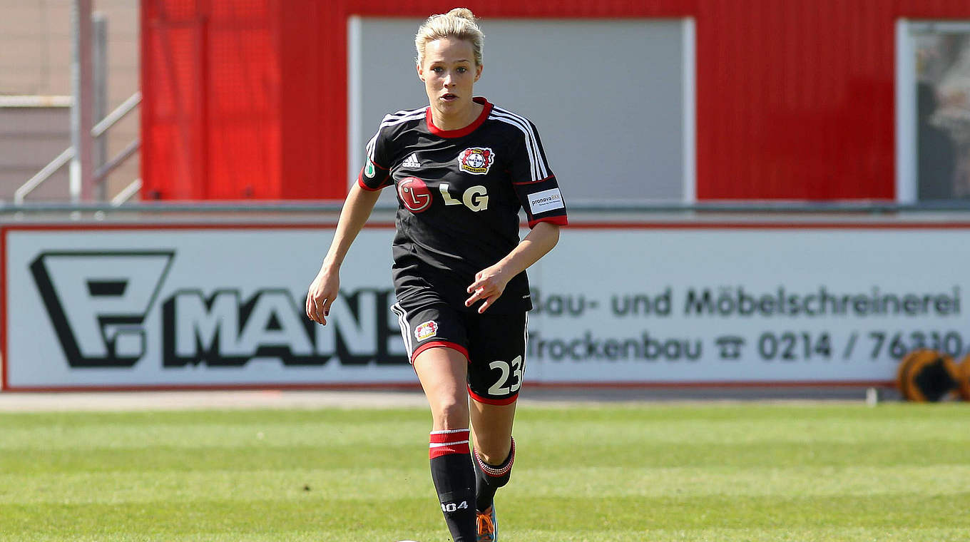 Abschied von Bayer Leverkusen: Angreiferin Isabelle Linden © imago/foto2press