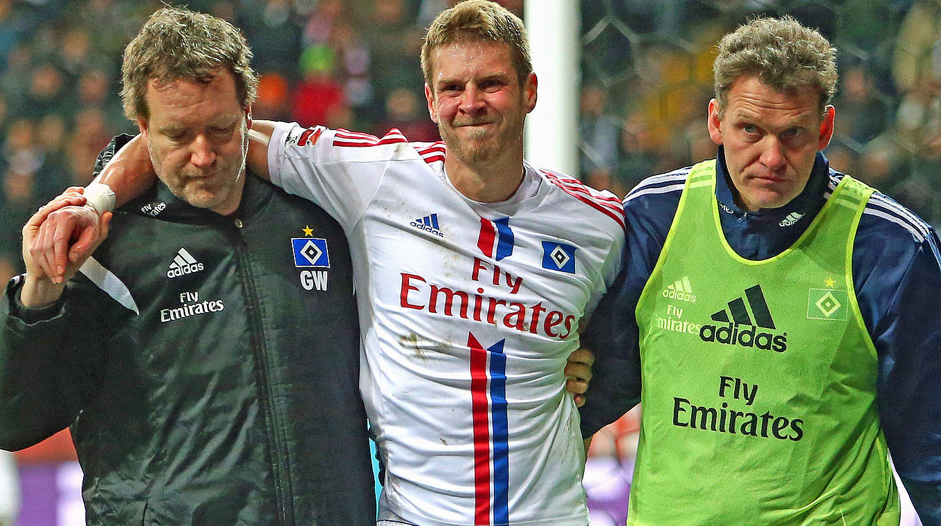 Gegen Frankfurt verletzt raus: HSV-Verteidiger Slobodan Rajkovic (M.) © 2015 Getty Images