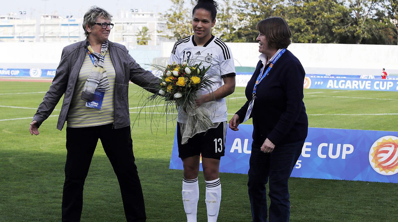 Celia Sasic was honoured for 100th cap before the game © 2015 Getty Images