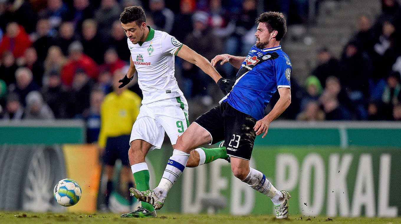 Franco di Santo gets the better of Florian Dick © 2015 Getty Images