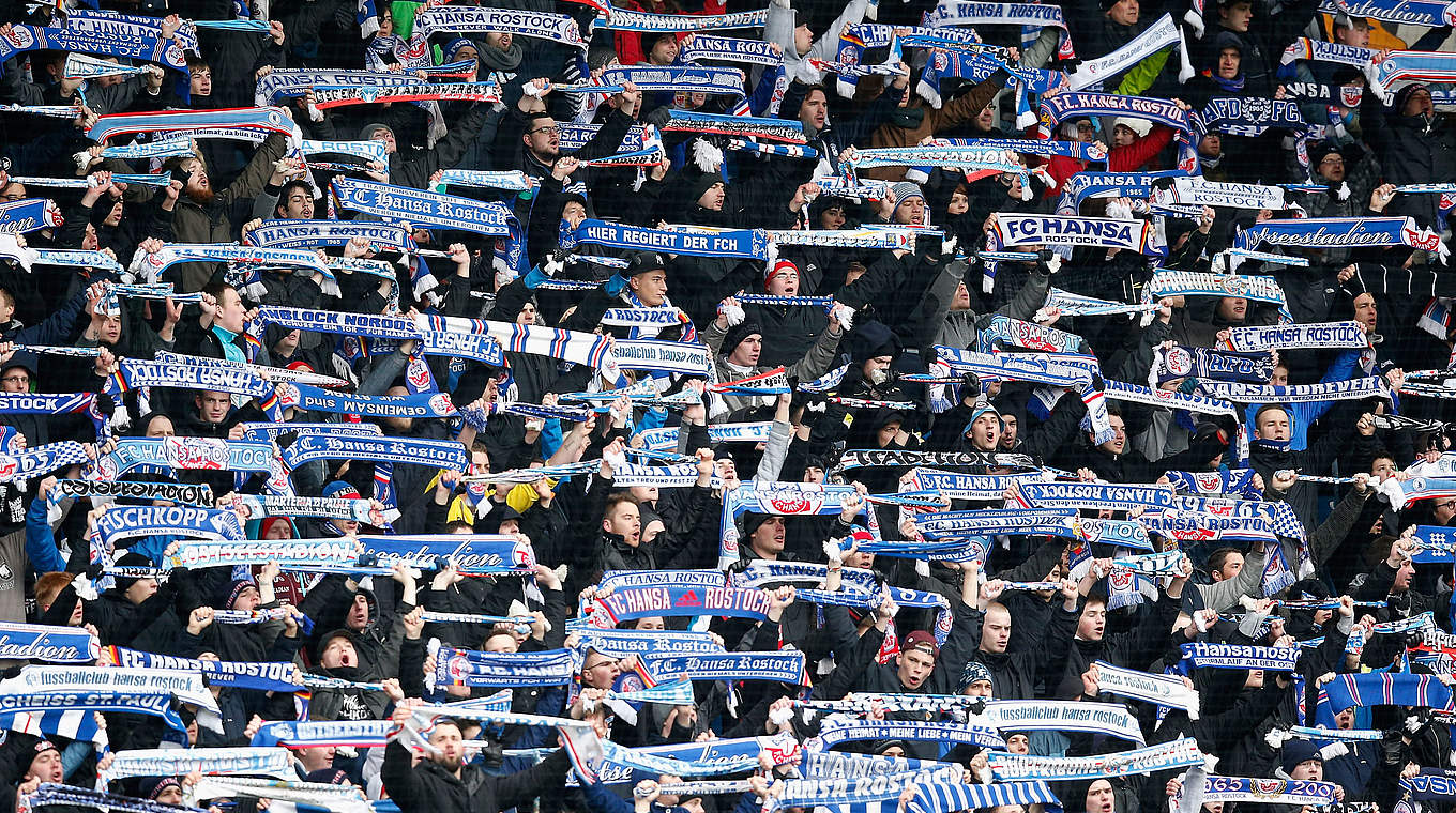 Rostocker Spielen wetten: Nicht mehr als 13.000 Zuschauer gegen Chemnitz? © 2015 Getty Images