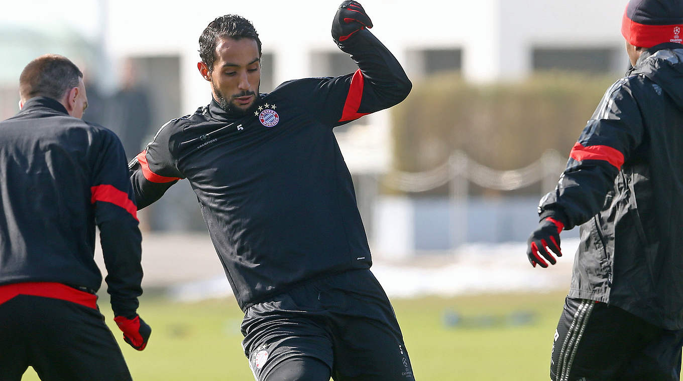 Zurück im Mannschaftstraining: Medhi Benatia vom FC Bayern (M.) © 2015 Getty Images