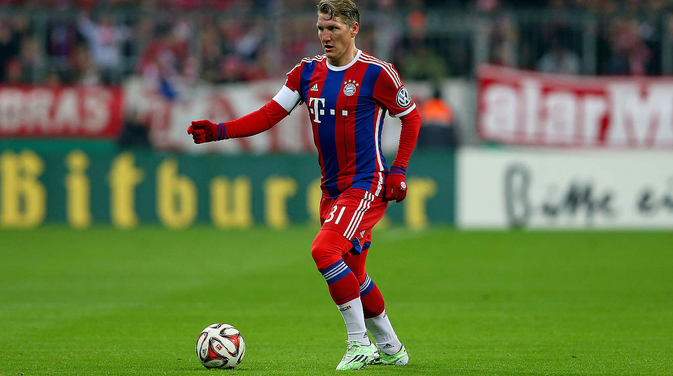 Bald Platz acht im Spieler-Ranking: Bastian Schweinsteiger vor seinem 334 Einsatz © 2015 Getty Images