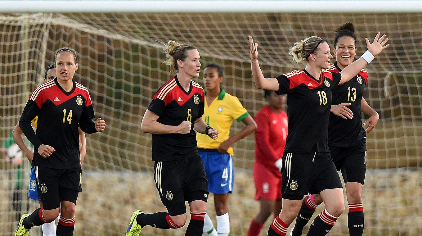 Alex Popp dedicates her goal against Brazil to her best friend © FRANCISCO LEONG/AFP/Getty Images