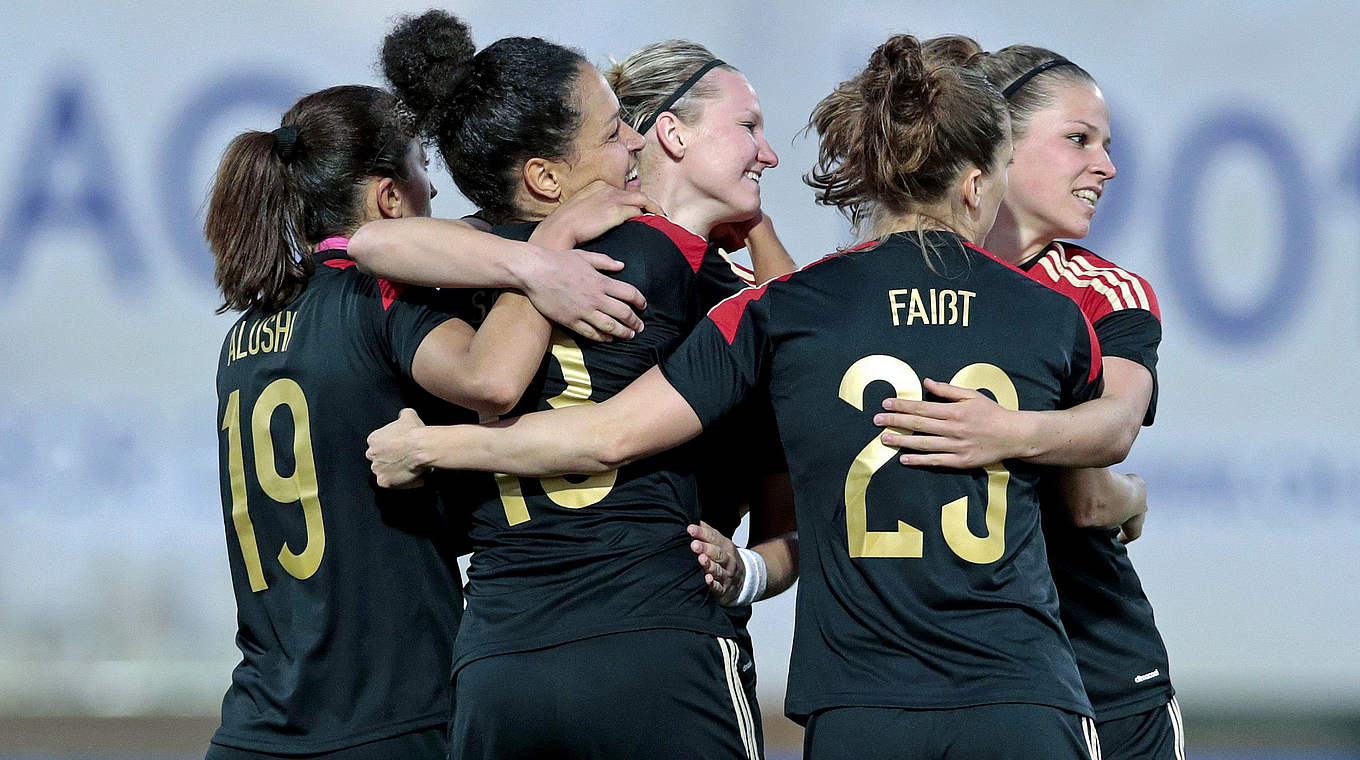 Noch einmal jubeln: Die DFB-Frauen wollen den dritten Sieg im vierten Turnierspiel © 2015 Getty Images