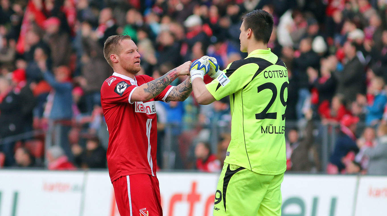 Stabilisator der Cottbuser Defensive: Thomas Hübener (l.) © imago/Steffen Beyer