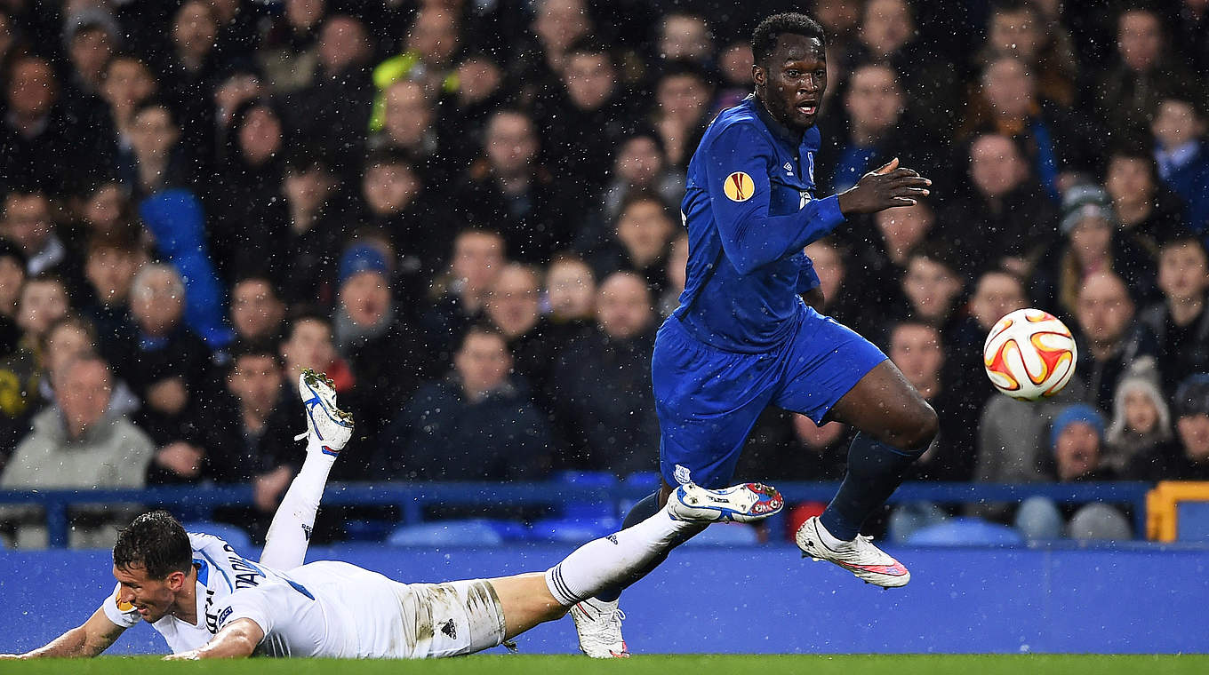 Nicht zu stoppen: Evertons Romelu Lukaku war an beiden Toren beteiligt © 2015 Getty Images