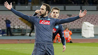 Higuain's hat trick helped Napoli beat Dynamo Moscow  © 2015 Getty Images