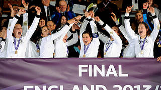 Europameister 2014: Die U 17-Juniorinnen sichern sich gegen Spanien den Titelgewinn © 2013 Getty Images