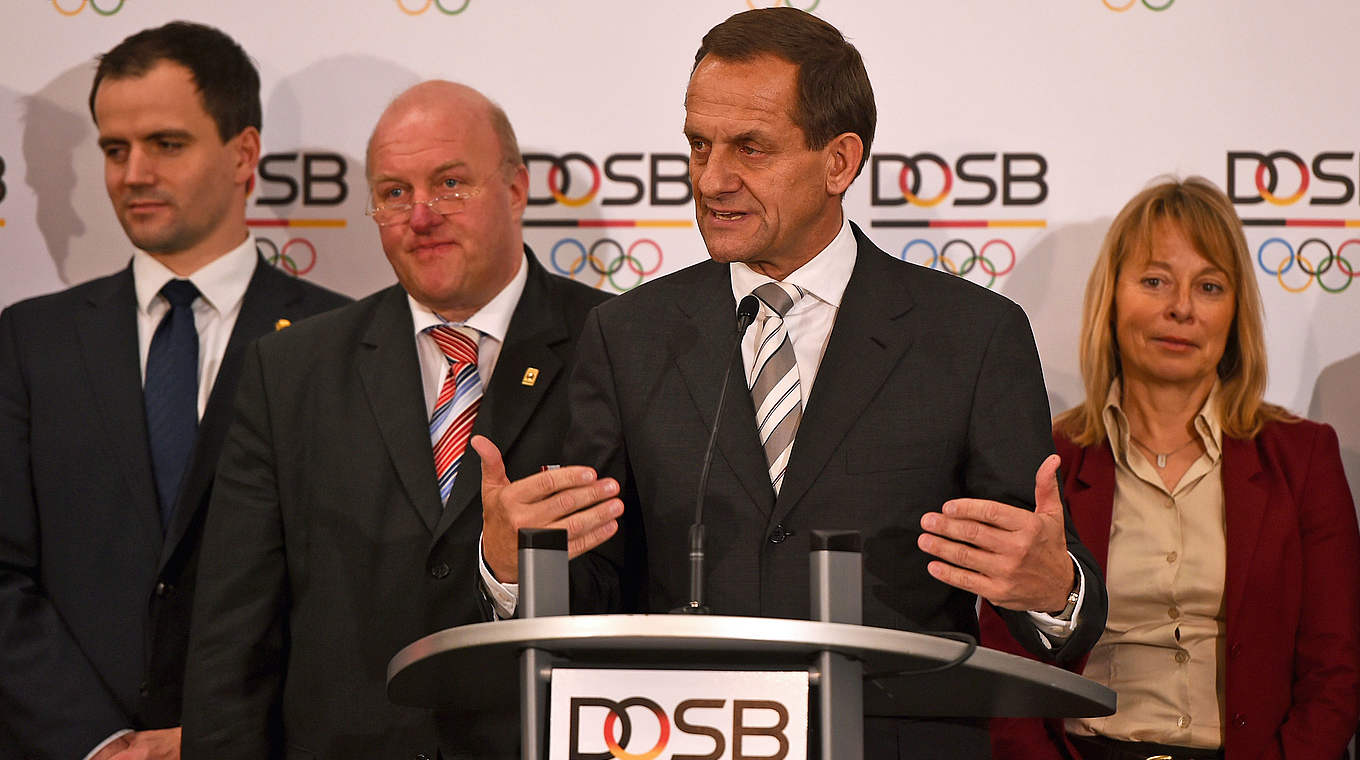 DOSB president Hörmann announced the decision © 2015 Getty Images