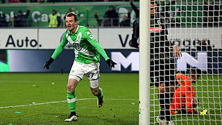 Jokertor gegen Freiburg: Maxi Arnold erzielt den 3:0-Endstand für Wolfsburg © RONNY HARTMANN/AFP/Getty Images