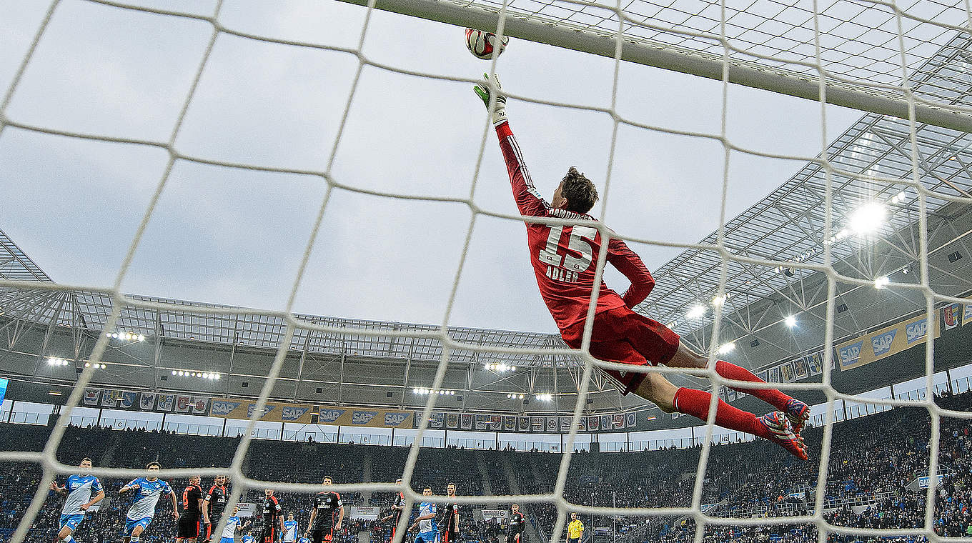 Adler will be in goal for HSV © 2015 Getty Images