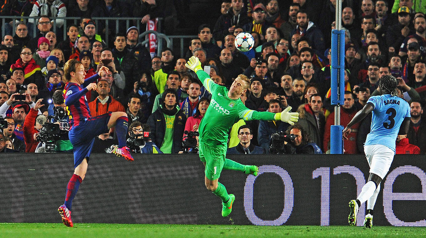 Ivan Rakitic scores the only goal of the game © 2015 Getty Images