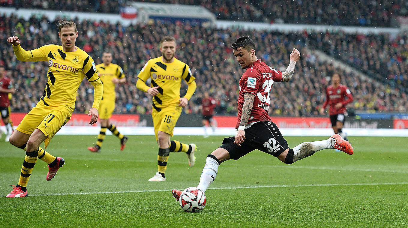 Leonardo Bittencourt set up Hannover's equaliser against Dortmund © 2015 Getty Images