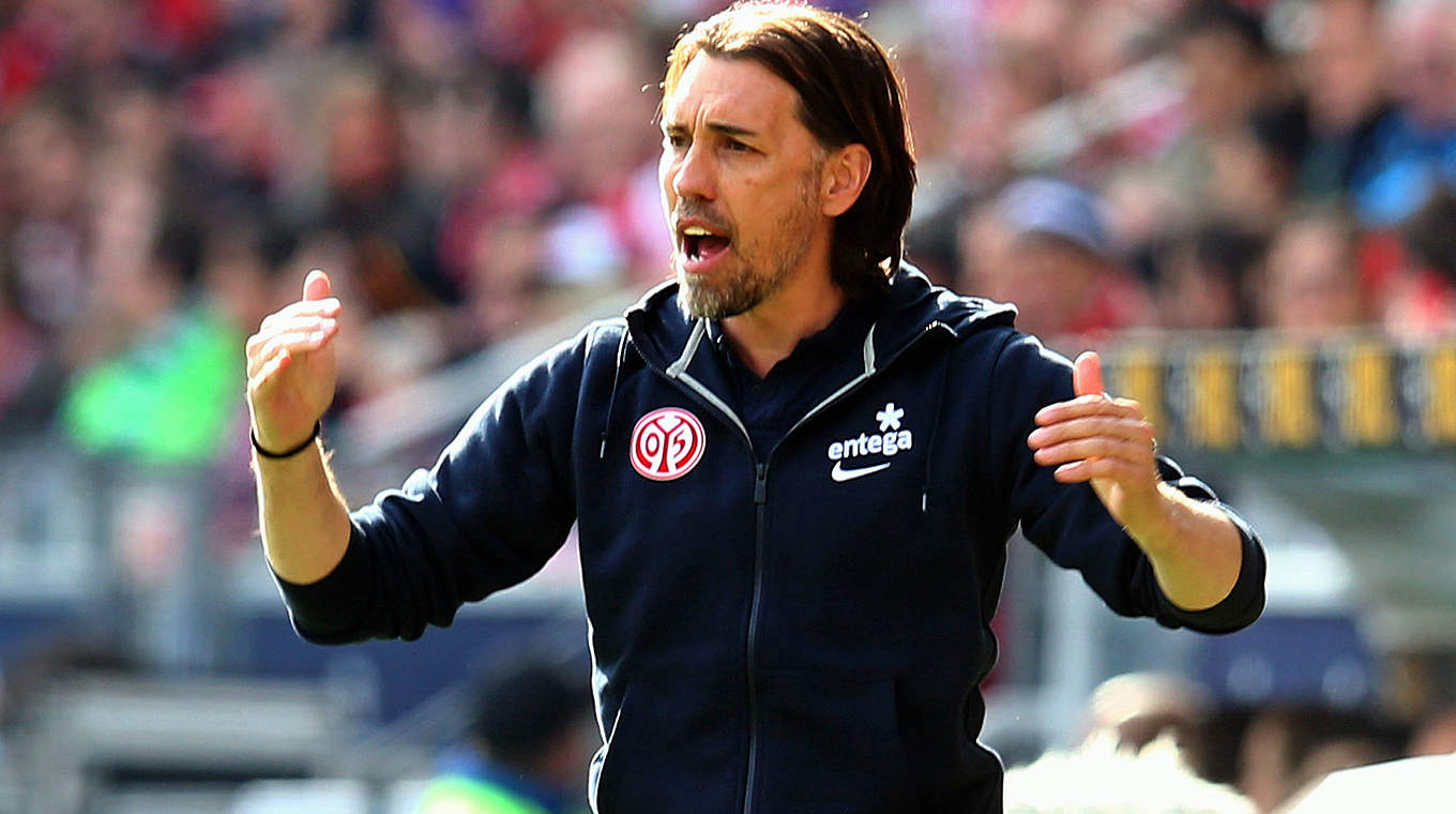 Schmidt was left disappointed following Mainz's 1-0 defeat at the hands of Ingolstadt © 2015 Getty Images
