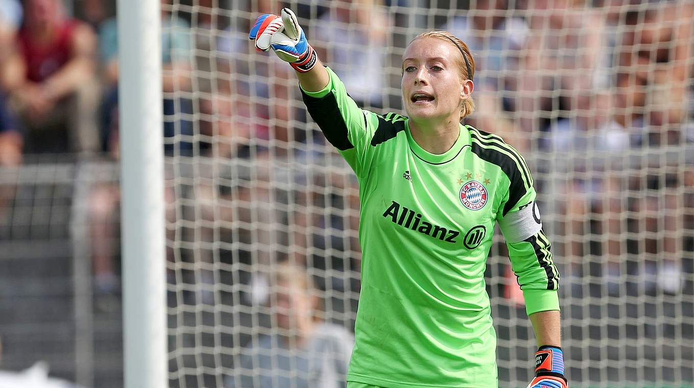 Bis 2014 im Trikot des FC Bayern München: Torhüterin Kathrin Längert © 2013 Getty Images