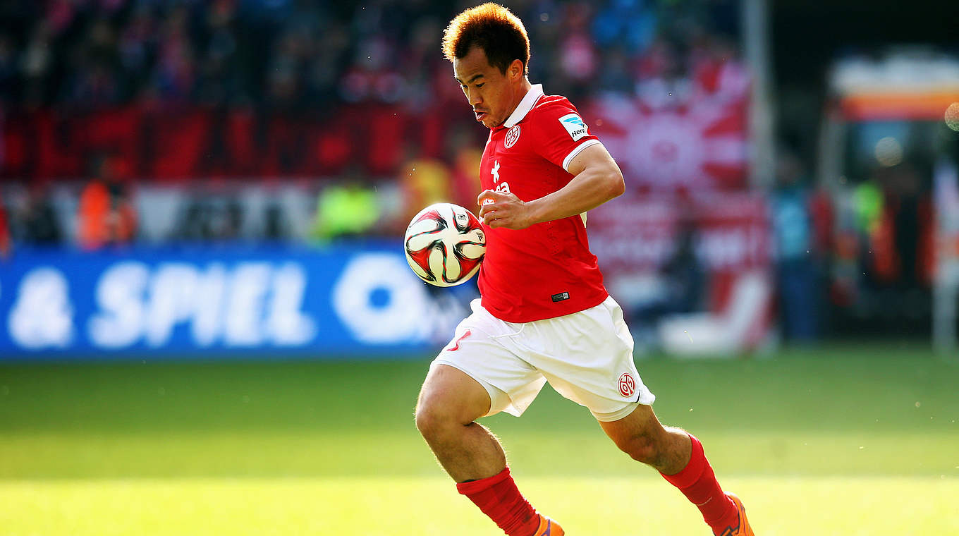 Torschütze: Shinji Okazaki trifft im Trikot der japanischen Nationalmannschaft © 2015 Getty Images