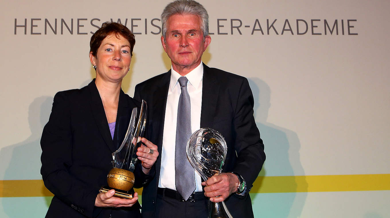 Preisträger unter sich: Maren Meinert und Jupp Heynckes bei der Gala in Bonn © 2015 Getty Images