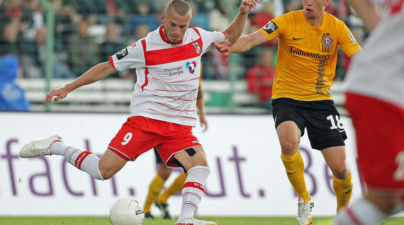 Feiert beim Test gegen Hannover sein Comeback: Erfurts Simon Brandstetter (l.) © 2014 Getty Images