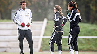 Seit 2007 Torwarttrainer der DFB-Frauen: Michael Fuchs (l.) kehrt nach Nürnberg zurück © 2014 Getty Images