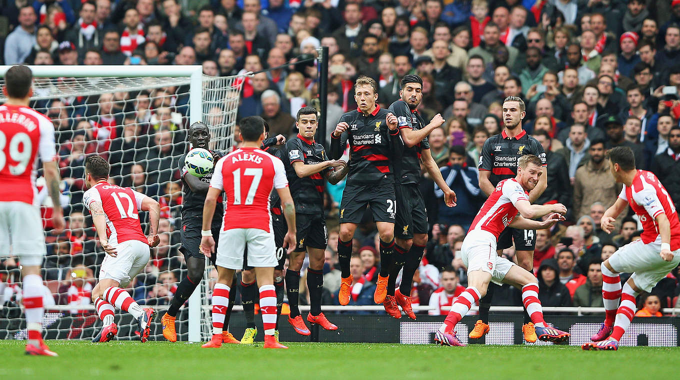 Özil scored a wonderful free-kick © 2015 Getty Images