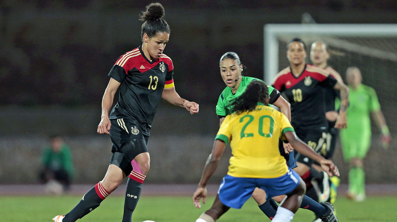 Letztes Treffen beim Algarve Cup 2015: Sasic trifft beim 3:1 © 2015 Getty Images