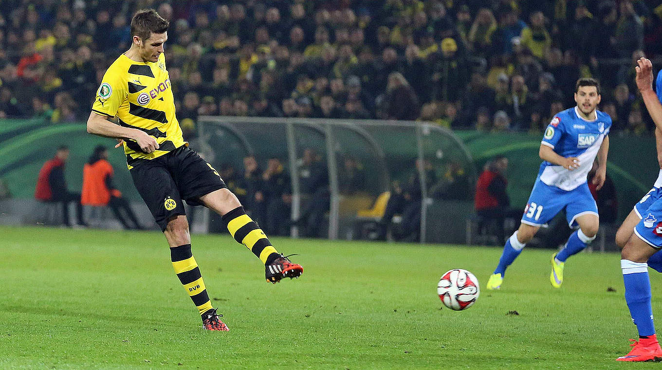 Sebastian Kehl fired BVB to victory with a wonder strike in extra time © imago/Eibner