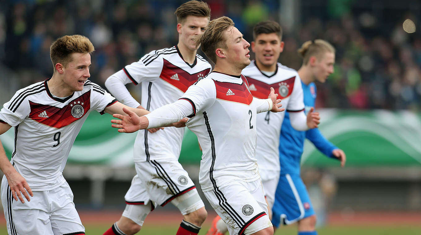 Erfolgreicher Nachwuchs: die deutsche U 17-Nationalmannschaft hat sich souverän als Gruppensieger für die Europameisterschaft in Bulgarien qualifiziert © 2015 Getty Images
