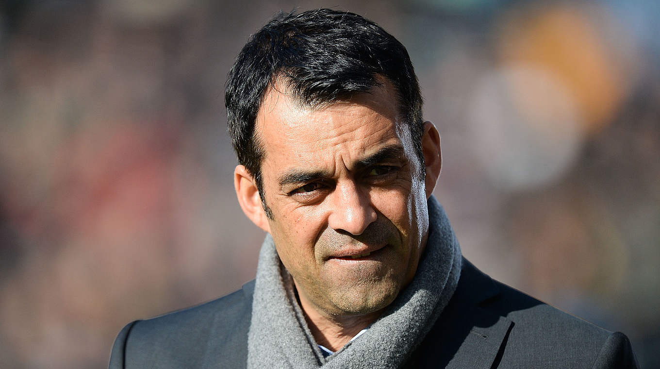 Stuttgart sporting director Robin Dutt will come up against his former team © 2015 Getty Images