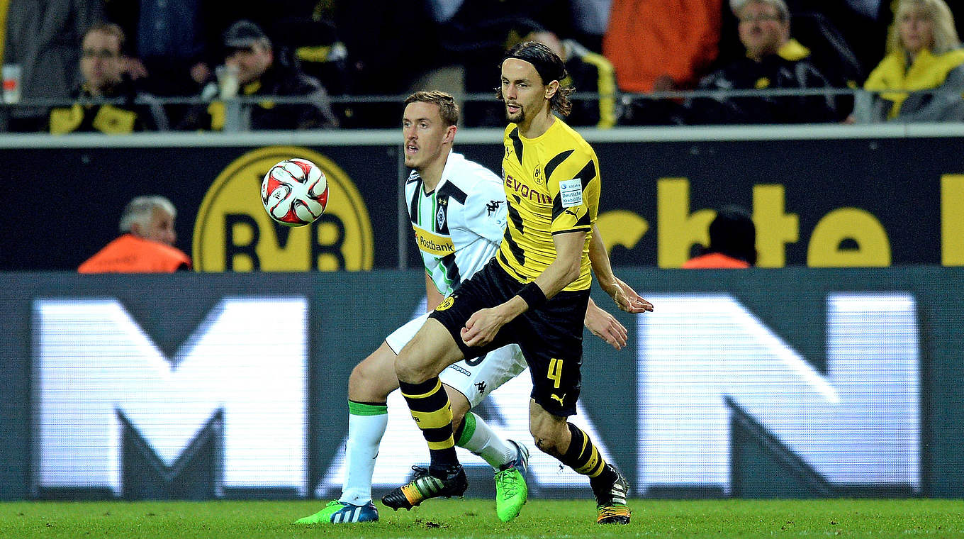 Gladbach host Dortmund in the battle of the teams in the west © 2014 Getty Images For MAN
