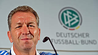 Schult Nachwuchskeeper in Bad Gögging: Bundestorwarttrainer Andreas Köpke © 2014 Getty Images