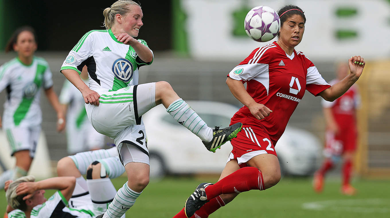 Auf dem Weg zur Deutschen Meisterschaft: Stephanie Bunte (l.) und Wolfsburg © 2014 Getty Images