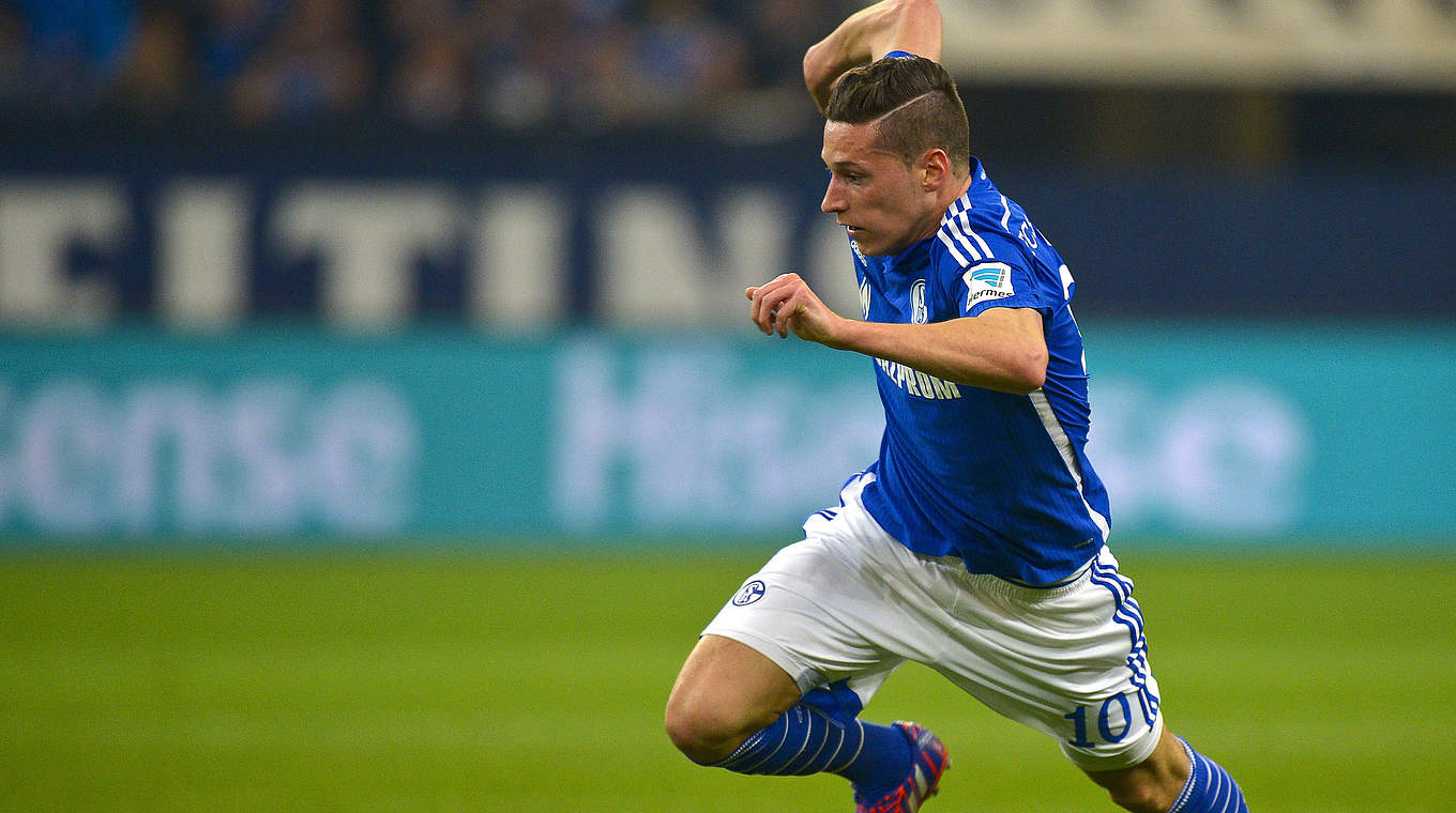 Gibt sein Comeback gegen Freiburg: Weltmeister Julian Draxler © 2015 Getty Images