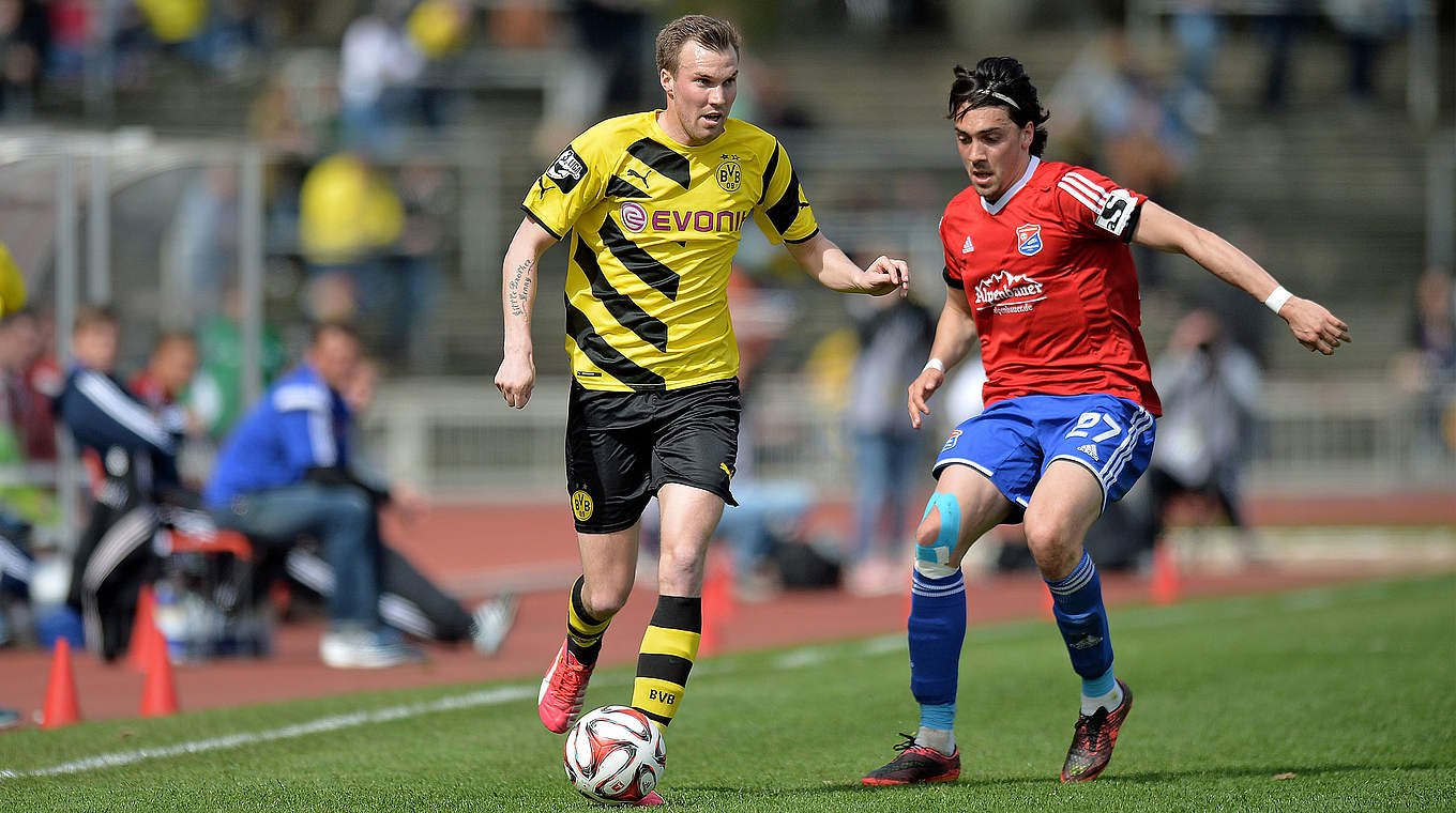 Weltmeisterliche Unterstützung: Kevin Großkreutz führt den BVB II zum Sieg. © 2015 Getty Images