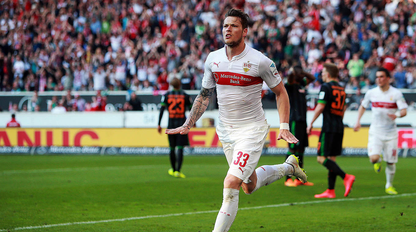 Ginczek's second goal sealed the 3-2 win for Stuttgart in injury time. © 2015 Getty Images