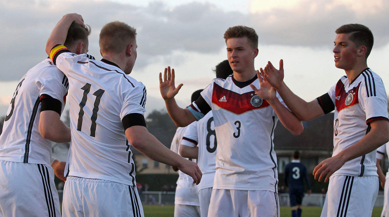 Auf dem Weg zur EM 2016 im eigenen Land: die deutschen U 18-Junioren © 2014 Getty Images