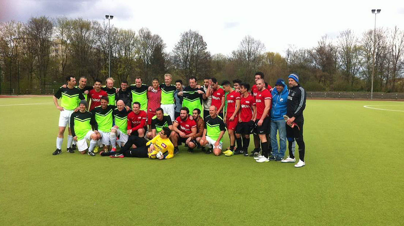 Two teams, one goal: inter-cultural relations through football. © Julian Gräber