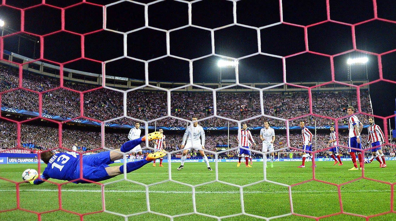 Jan Oblak made a number of fine stops to keep Real at bay © GERARD JULIEN/AFP/Getty Images