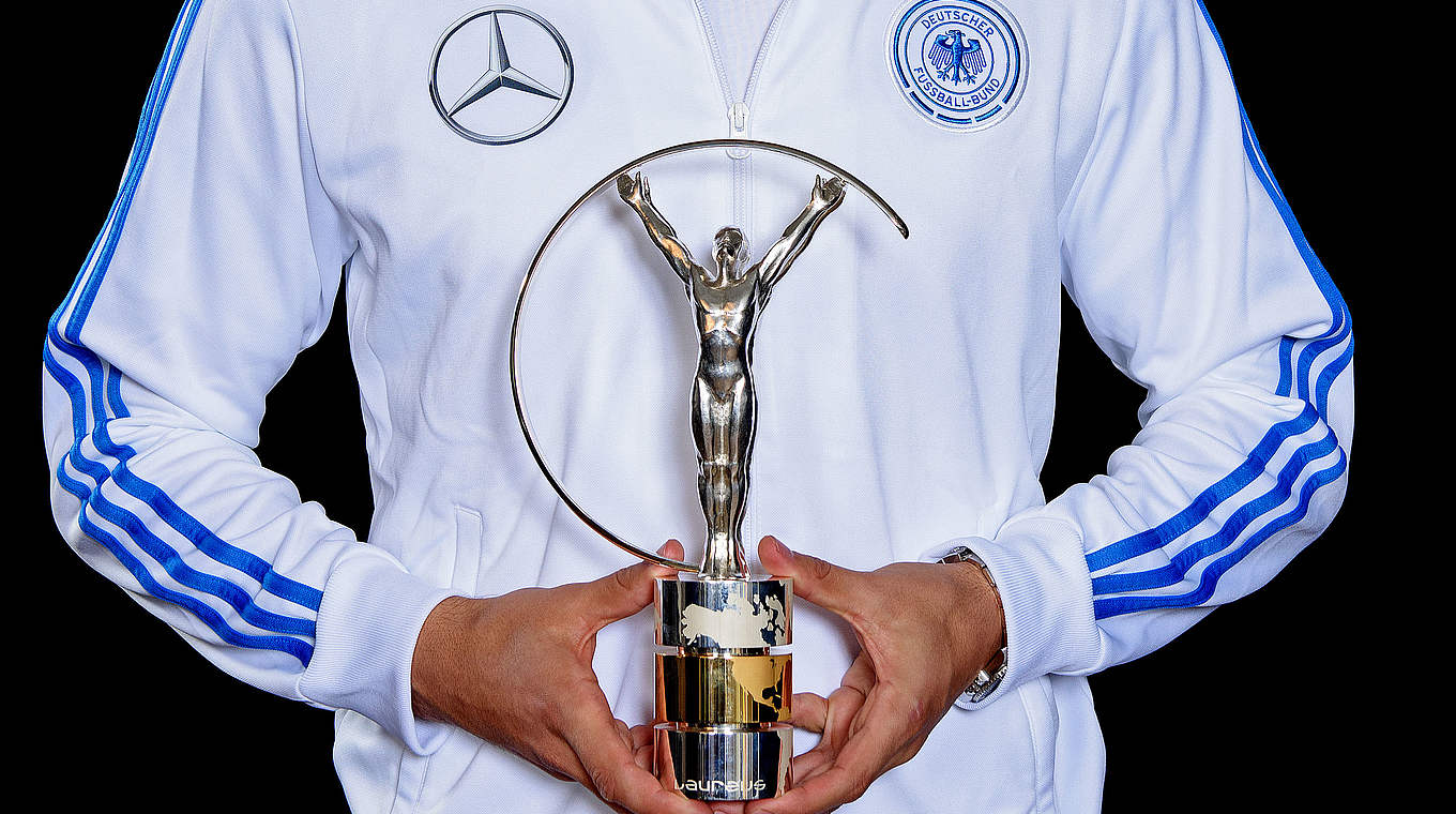 Auszeichnung für die Weltmeister: der "Laureus Sports Award" als bestes Team © 2015 Getty Images