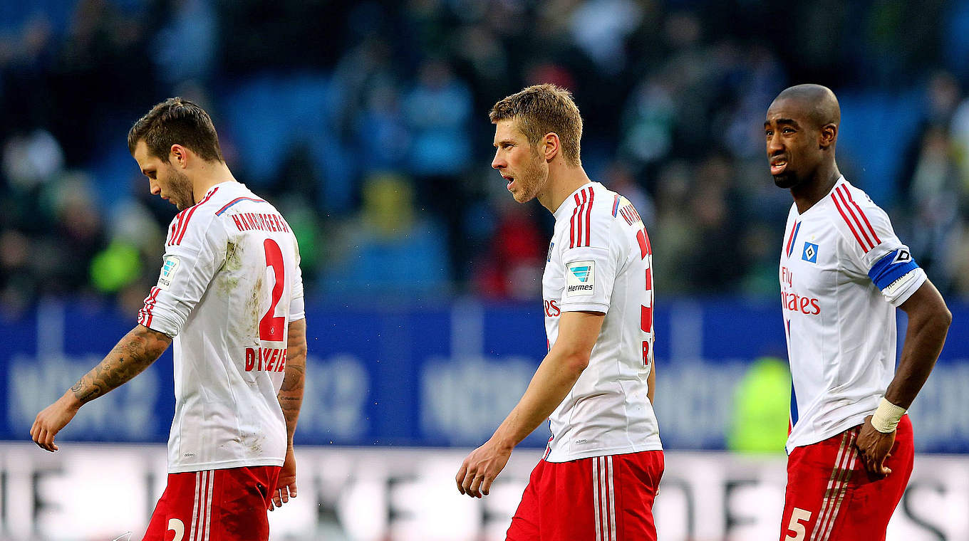 Droht der 2500. Bundesliga-Gegentrffer: Dem HSV um Diekmeier (l.) und Co. © 2015 Getty Images