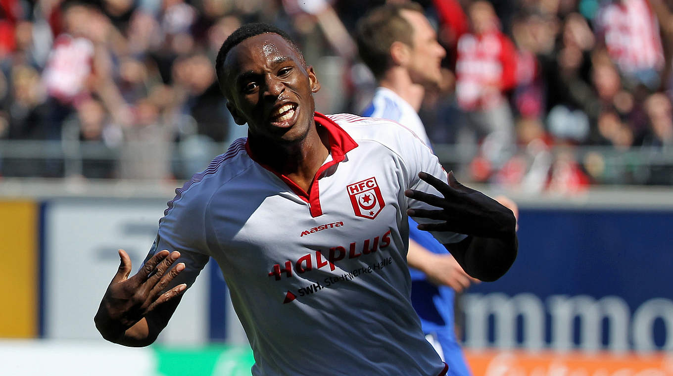 1:0-Führung: Osayamen Osawe erzielt den ersten Treffer für den Halleschen FC © 2015 Getty Images