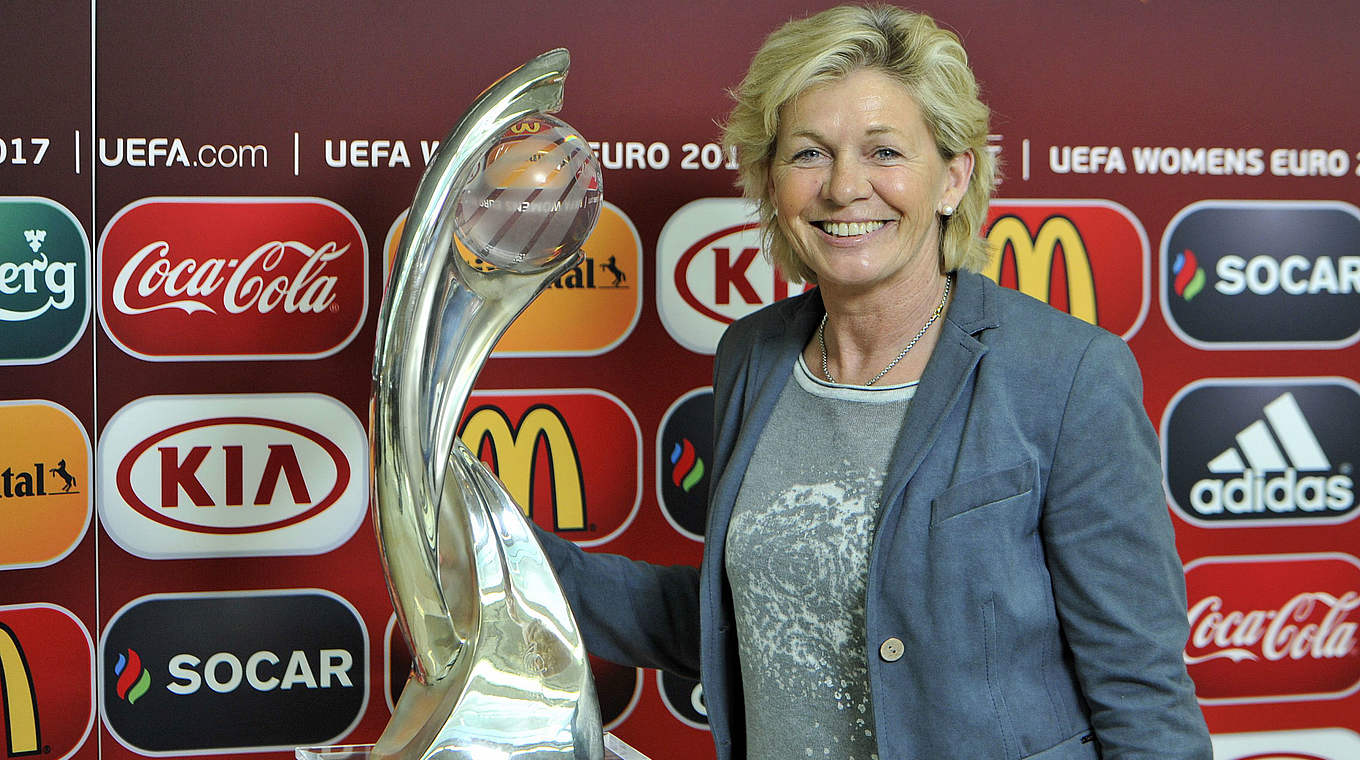 Bundestrainerin Silvia Neid zur Auslosung: "Russland wird der stärkste Gegner sein" © UEFA