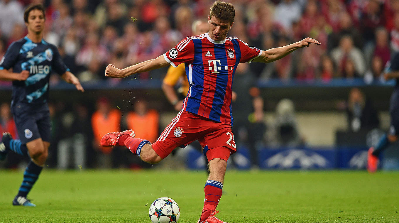 Das zwischenzeitliche 4:0: Thomas Müller zieht aus 20 Metern ab © 2015 Getty Images