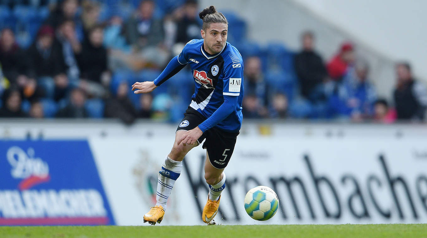 Arminia im Rausch: David Ulm eröffnet den Torreigen © 2015 Getty Images