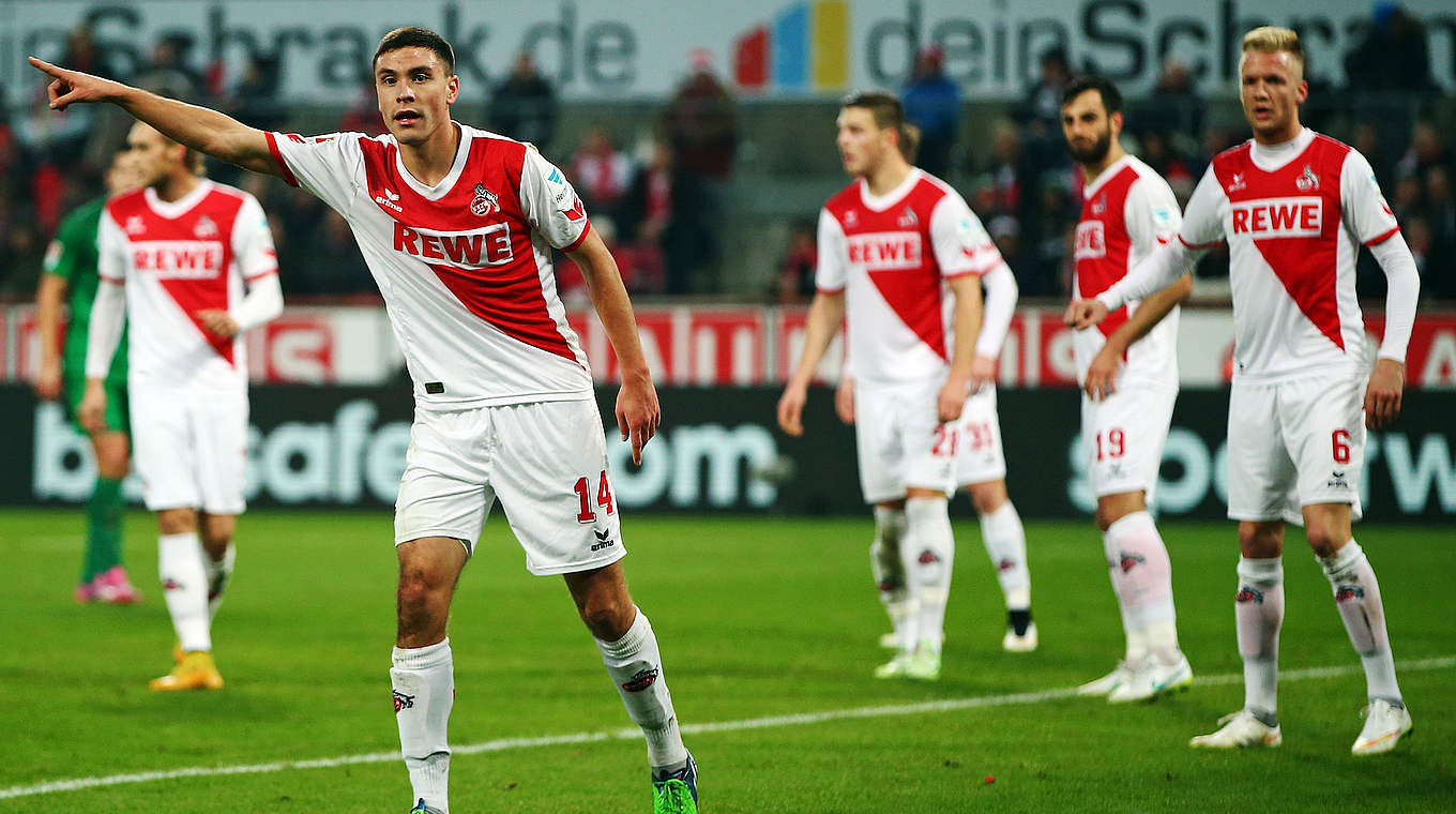 Klassenverbleib greifbar nah: Jonas Hector und Köln wollen in Augsburg punkten © 2014 Getty Images