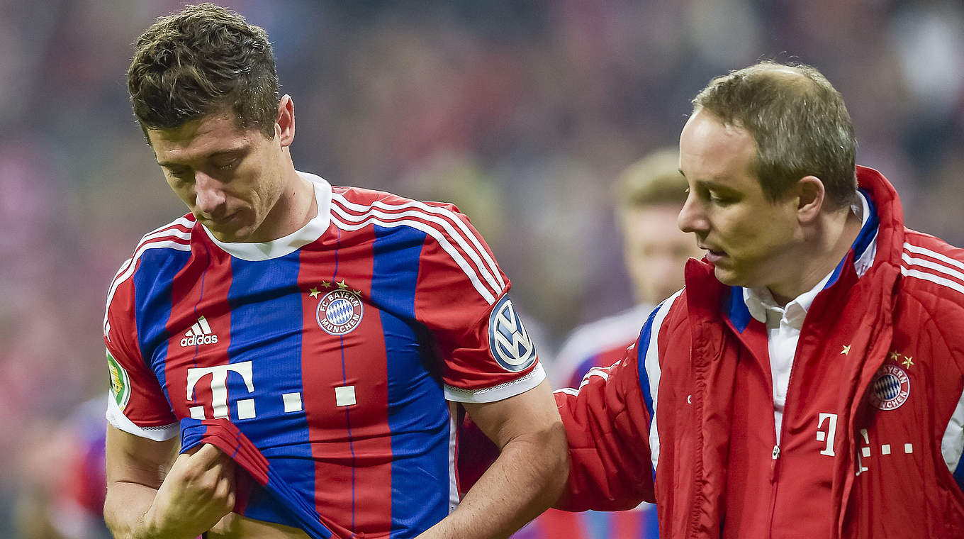 Einsatz gegen Barcelona nicht ausgeschlossen: Robert Lewandowski (l.) © GUENTER SCHIFFMANN/AFP/Getty Images