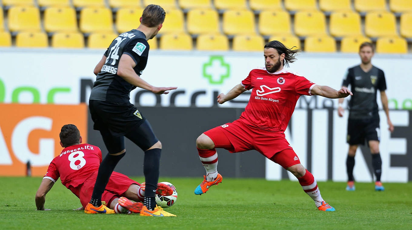 Spitzenspiel am Tivoli: Viktoria im Duell mit Alemannia Aachen © 2015 Getty Images