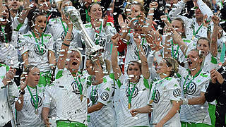 Wolfsburg celebrate their second DFB Cup title © 2015 Getty Images